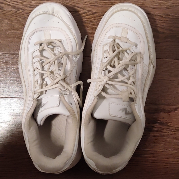 White size 9 - Picture 2 of 4